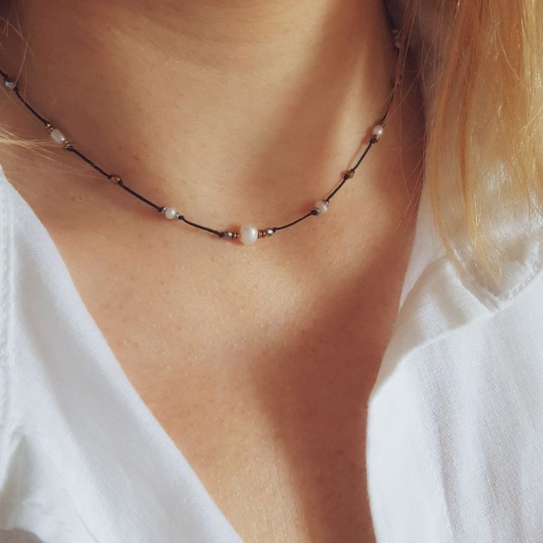 Minimalistyczny naszyjnik z perłami