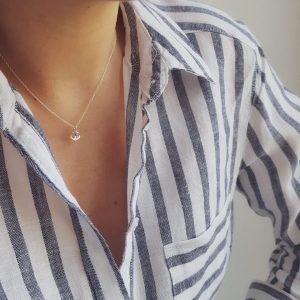 minimalistyczny naszyjnik z kotwicą srebro