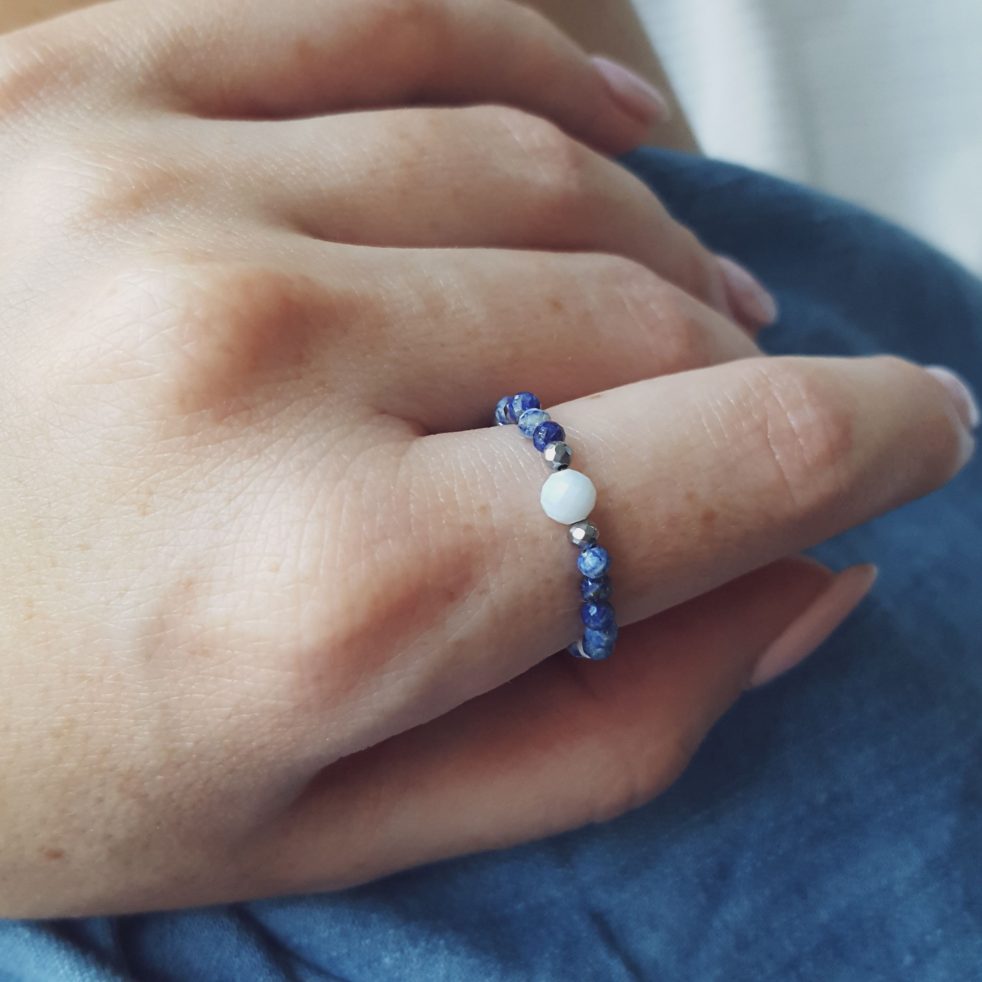 Pierścionek elastyczny lapis lazuli i opal
