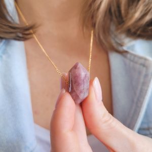 Amulet na stres lepidolit